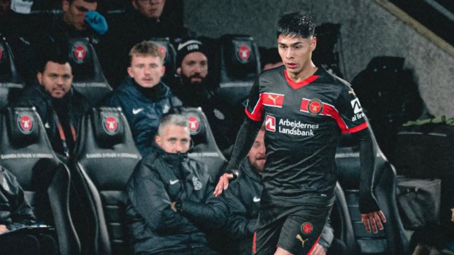 [VIDEO] Superliga de Dinamarca escogió un gol de Darío Osorio como el mejor de la temporada