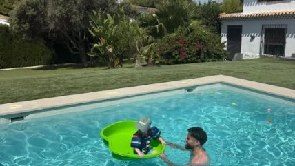   ¿Extrañará a la Roja? Ben Brereton mostró sus vacaciones en familia 