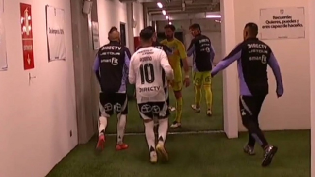 [VIDEO] Vidal y De Paul se encararon camino a camarines tras el empate de Colo Colo con Iquique