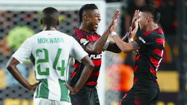 Flamengo contó con Erick Pulgar en el debut triunfal ante Espérance en el Mundial de Clubes