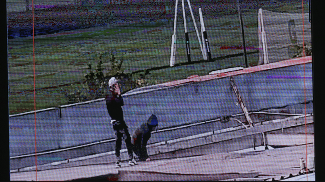 Colo Colo expuso a hinchas que intentaron pasarse por los techos en el Monumental