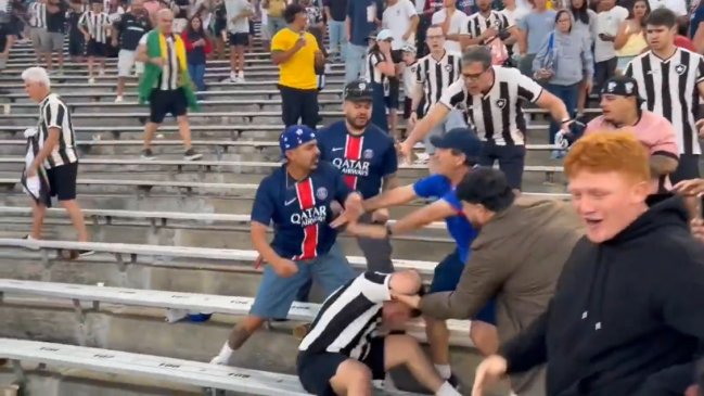 [VIDEO] Hinchas de Botafogo y PSG protagonizaron feroz riña en el estadio