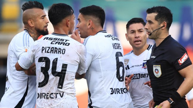 Véjar explicó la roja a Arturo Vidal en el duelo con Audax Italiano