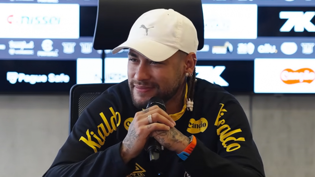 Neymar lloró en conferencia tras renovar su vínculo con Santos