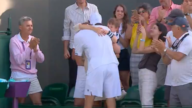 [VIDEO] Jarry festejó entre lágrimas junto a su familia en Wimbledon