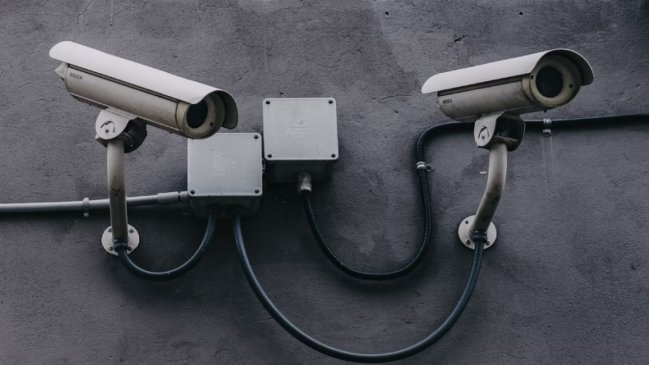 Carabineros detectó sistema de vigilancia en departamentos con drogas y armas en Lo Espejo