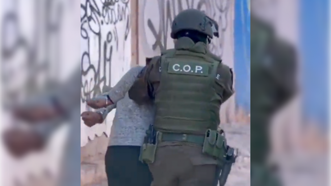 Incautan armamento de guerra en operativo antidroga en Calama: Seis detenidos