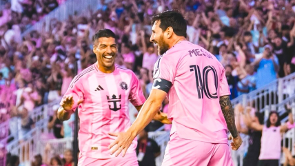   Lionel Messi anotó de tiro libre para un nuevo doblete en el triunfo de Inter Miami sobre Nashville 