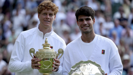   Sinner se convirtió en el primer italiano que conquista Wimbledon tras vencer a Alcaraz 
