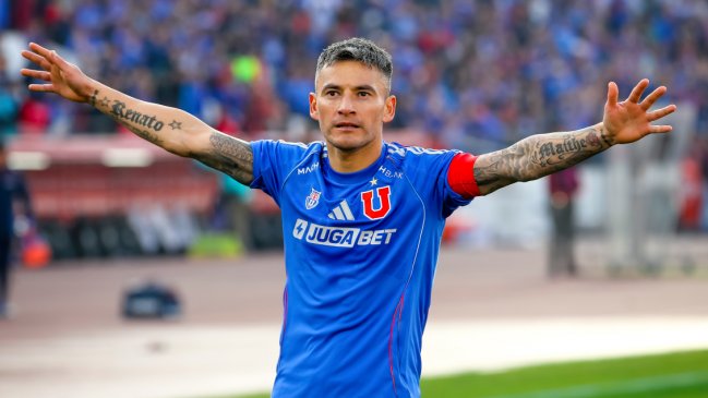 Charles Aránguiz pide evitar cánticos racistas tras sanción de la Conmebol a la U