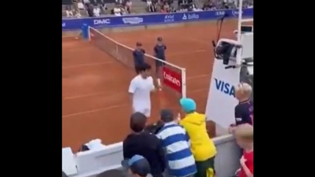[VIDEO] Le ofreció pelear afuera: Garin tuvo fuerte cruce tras caer ante rival argentino en Bastad