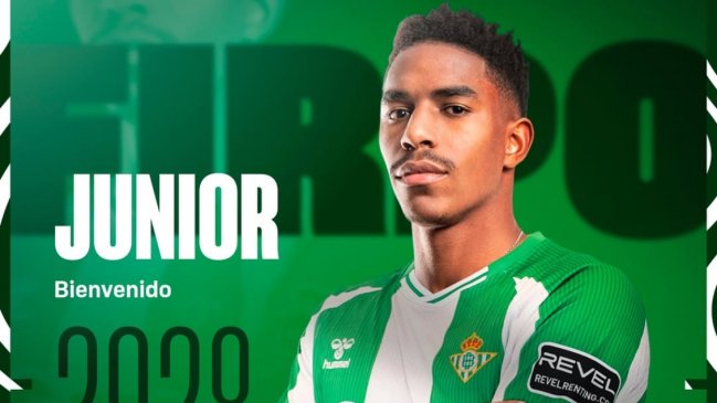 Manuel Pellegrini selló el retorno de Junio Firpo a Betis