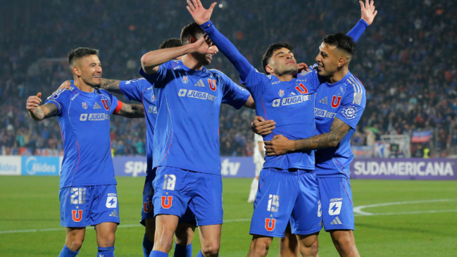 La U aplastó a Guaraní y quedó con un pie y medio en octavos de la Sudamericana