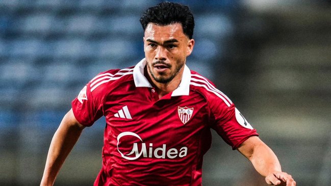 Gabriel Suazo fue protagonista en empate que salvó Sevilla en duelo amistoso