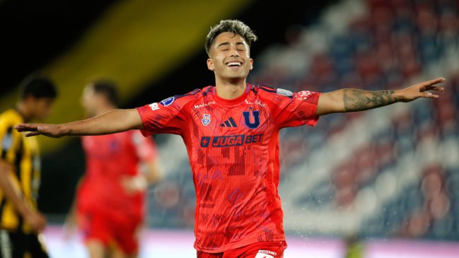 [VIDEO] Lucas Assadi aprovechó un error defensivo de Guaraní y estiró la ventaja global de la U