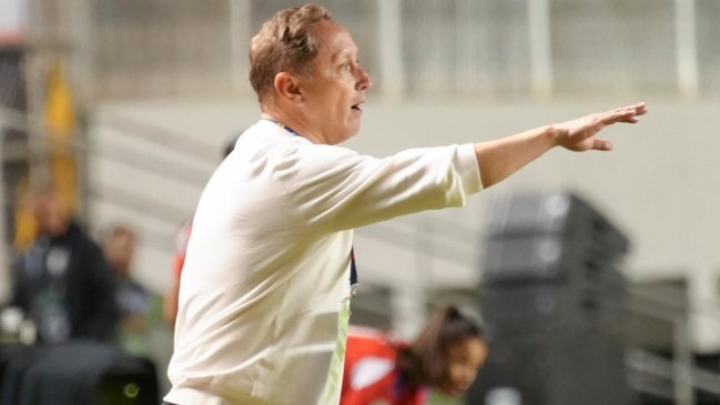 Luis Mena tras caída de la Roja: El principal responsable soy yo