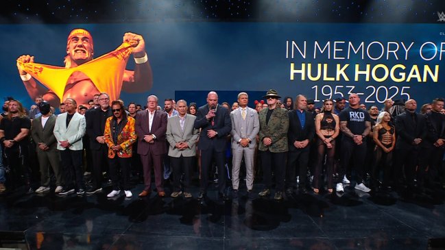 [VIDEO] WWE rindió emotivo homenaje a Hulk Hogan en el show Smackdown