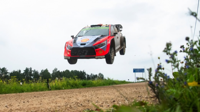 Accidente dejó tres espectadores fallecidos durante un rally en Francia