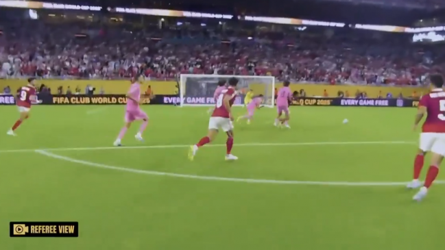 La IFAB autorizó probar cámaras corporales de los árbitros en cualquier competición