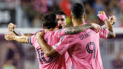   Messi pasó de la euforia a las disculpas: Le gritó gol a jugador de Atlas y le regaló la camiseta 