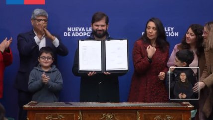   Presidente Boric promulgó la nueva Ley de Adopción 