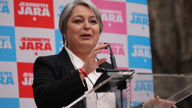 Senador Castro descartó que eventual gobierno de Jara sea continuidad del actual