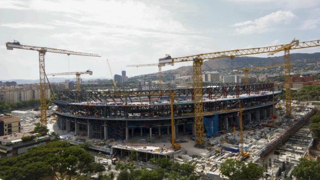 FC Barcelona logró autorización e intentará reabrir el Camp Nou con 27.000 asientos