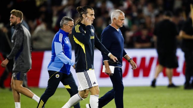 Champions: Fenerbahce de Mourinho cayó ante Feyenoord y se complicó en la tercera ronda