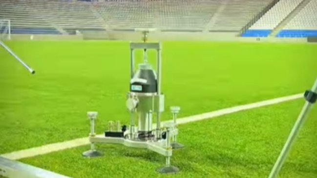[VIDEO] Laboratorio certificado por FIFA inspeccionó el césped del Claro Arena