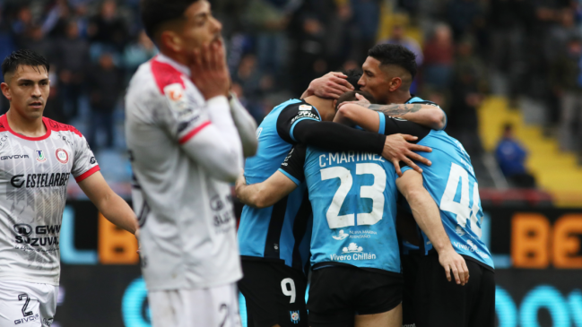 Huachipato agudizó el mal momento de La Calera con esforzado triunfo