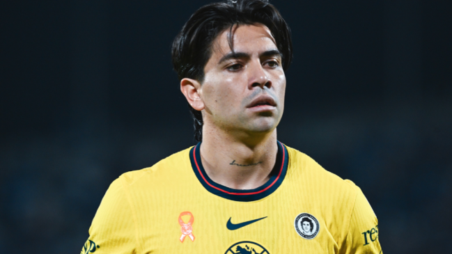 [VIDEO] Dávila fue pifiado al ingresar en el triunfo de América ante Querétaro