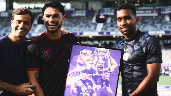 Gabriel Suazo se reencontró con Toulouse en amistoso y recibió un homenaje