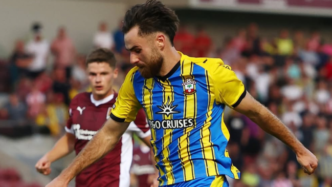 Southampton avanzó en la Copa de la Liga de Inglaterra con Ben Brereton titular