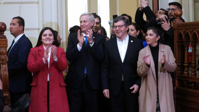 PSC respalda a Kast tras dichos sobre el Congreso: 