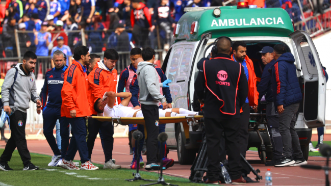 Se pidió ambulancia: Cristóbal Muñoz salió lesionado en la visita de Audax a la U