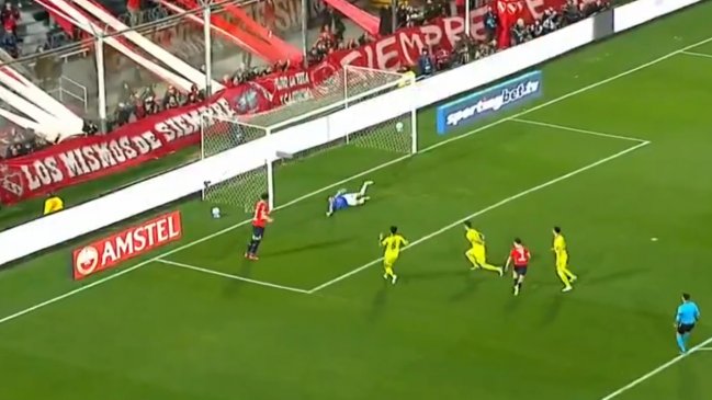 [VIDEO] Independiente presionó a la U y lo empató con un zurdazo de Santiago Montiel