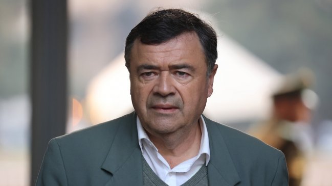 Valenzuela desdramatiza su salida: 