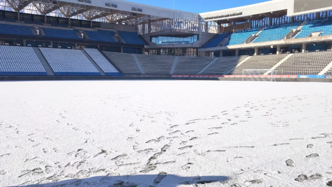 La cancha del Claro Arena amaneció congelada ad portas de su estreno