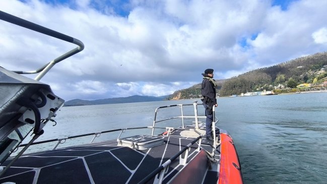Magallanes: Hallan con vida a uno de los cuatro pescadores de lancha desaparecida