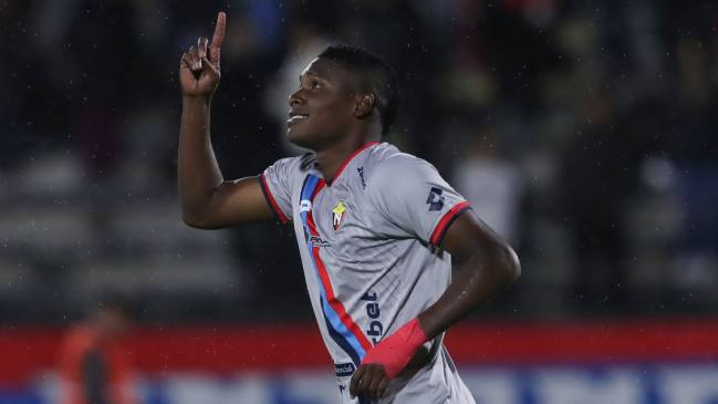 Luto en Ecuador: Futbolista Marcos Olmedo murió a los 26 años en accidente automovilístico