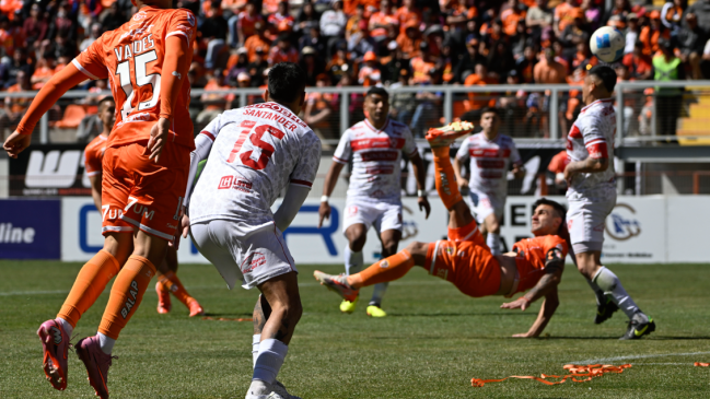 Cobreloa impidió la escapada de Copiapó en el Ascenso con un movido empate