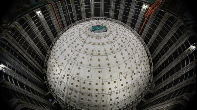 El nuevo ojo de China en el universo: un laboratorio subterráneo para investigar neutrinos