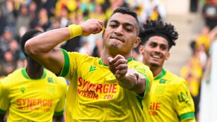   Nantes derribó con lo justo a Auxerre de Francisco Sierralta 