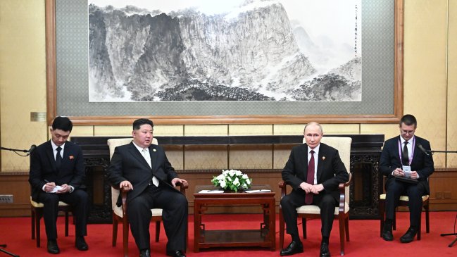 Séquito de Kim Jong-un limpia sus huellas tras cumbre con Putin en China