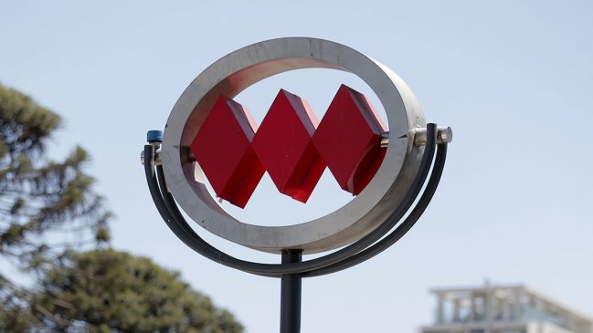 Incendio de neumático de vagón provocó cierre de ocho estaciones de Metro