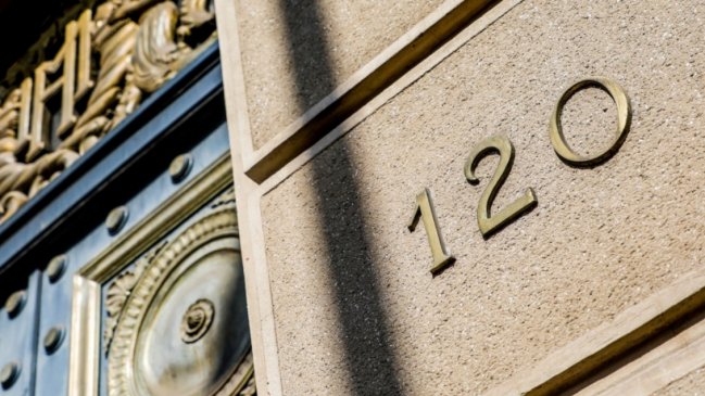 Comisión sugiere ahorrar US$2.000 millones con 34 medidas, incluido revisar gratuidad e Injuv