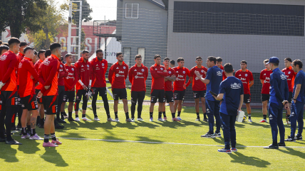   La Roja retomó los entrenamientos en Chile con la mira puesta en Uruguay 