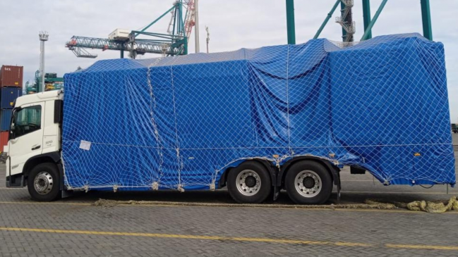 Carabineros recuperó camión con juegos de terraza robados de una multitienda