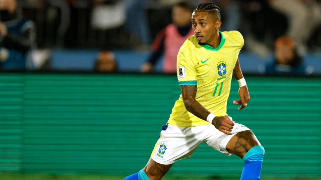 Raphinha denunció maltrato a su hijo en Disneyland París: Sus empleados son una desgracia