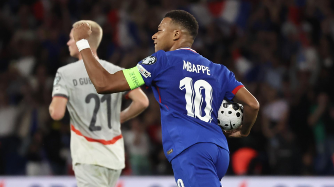 Francia venció a Islandia para ser líder tras su primera doble fecha clasificatoria